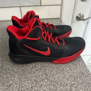 Nike Dynamic Black and Red Athletic Shoes